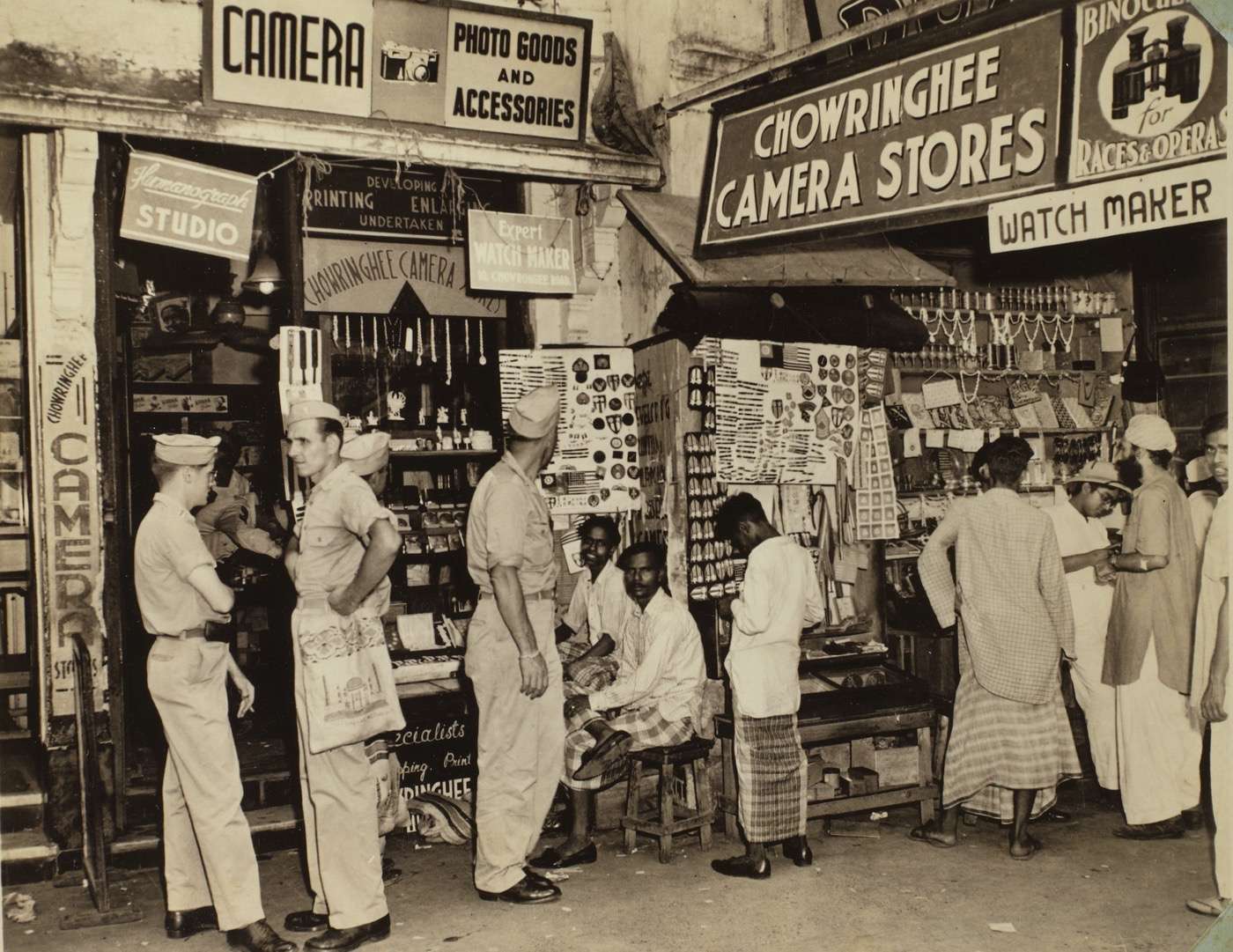 Chowringhee Camera Store.jpg Calcutta shops selling cameras and accessories