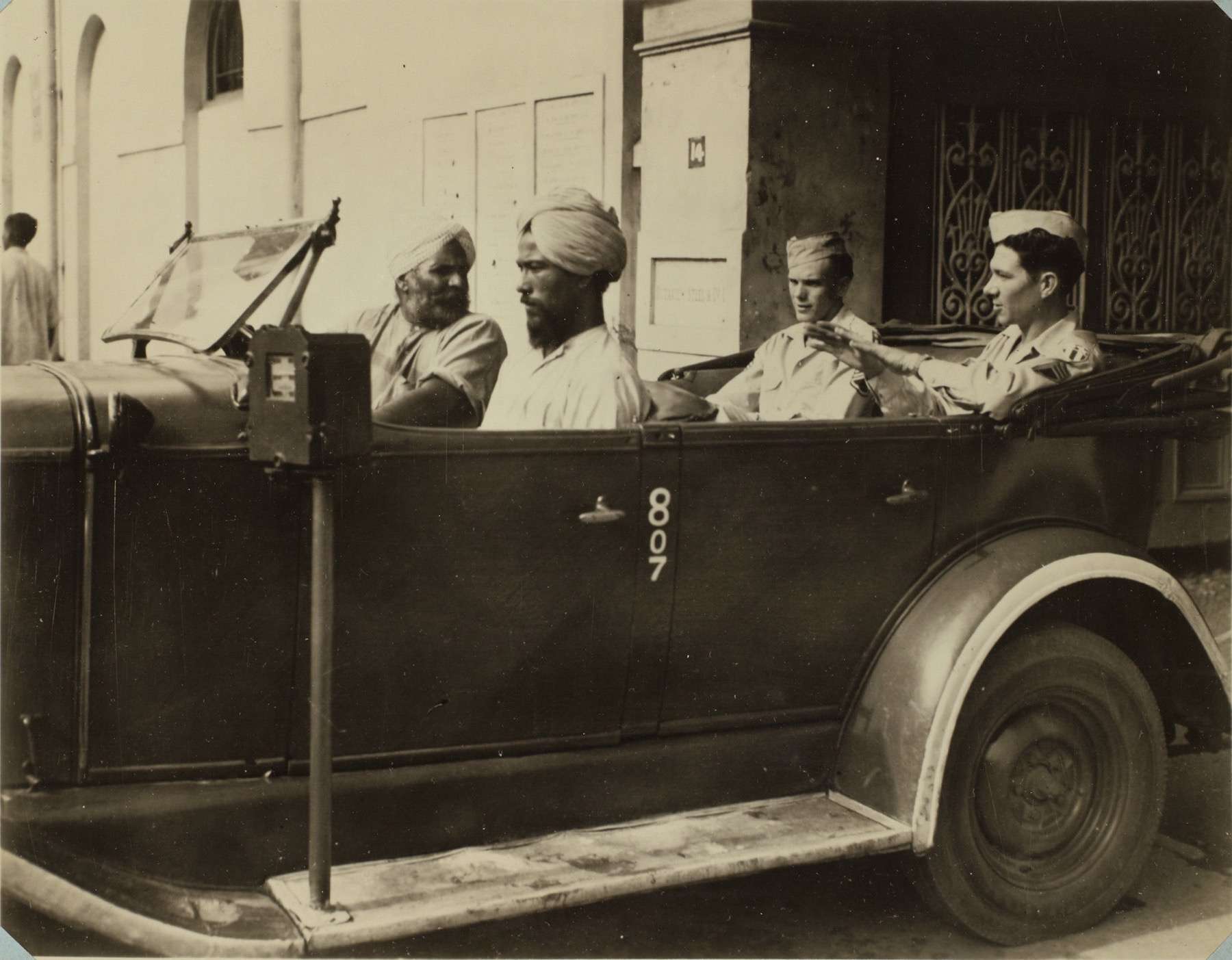 Sikh drivers Jalopy.jpg Sikh drivers Jalopy